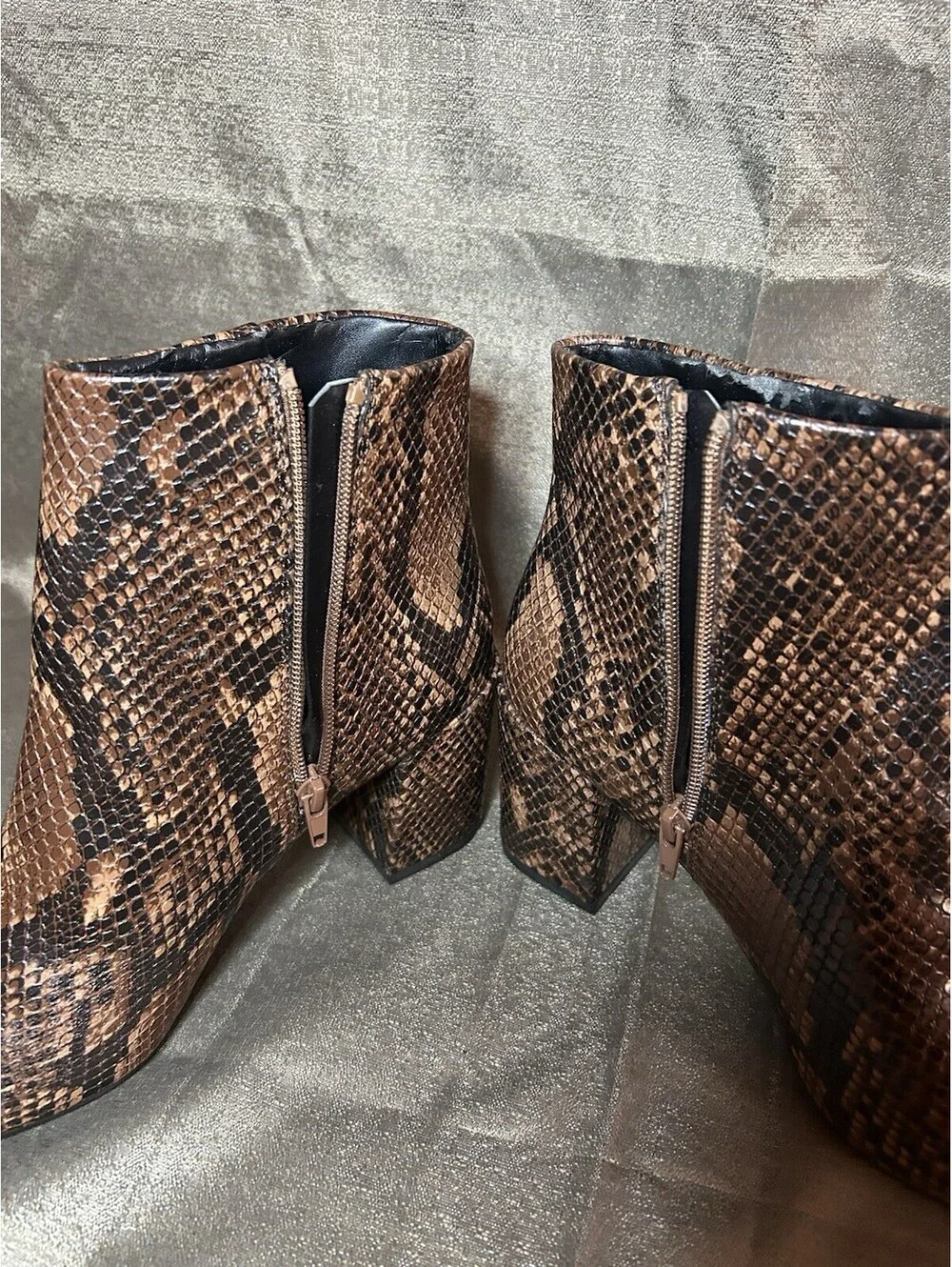 Aldo Brown Snakeskin Boots Size 8.5 Block Heel Zipper Rounded Toe Excellent
